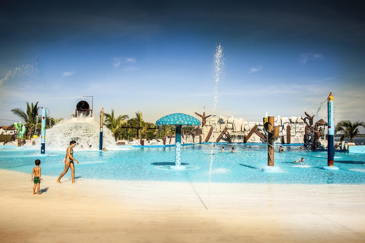 Grandes Lagos Resorts E Parque Aquatico Santa Clara d'Oeste Eksteriør bilde